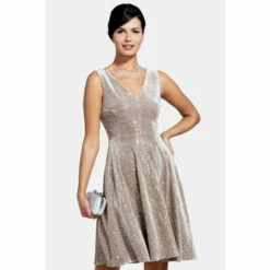Hot Squash HotSquash Cream Velvet V-Neck Fit N Flare Dress